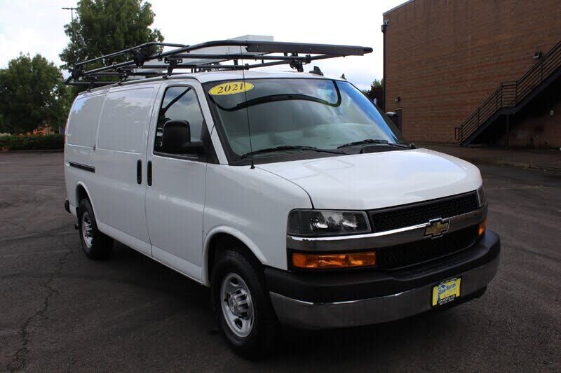 2021 CHEVROLET Express
