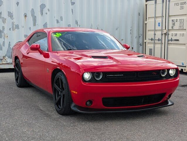 2016 DODGE Challenger