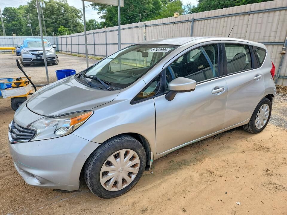 2016 NISSAN Versa