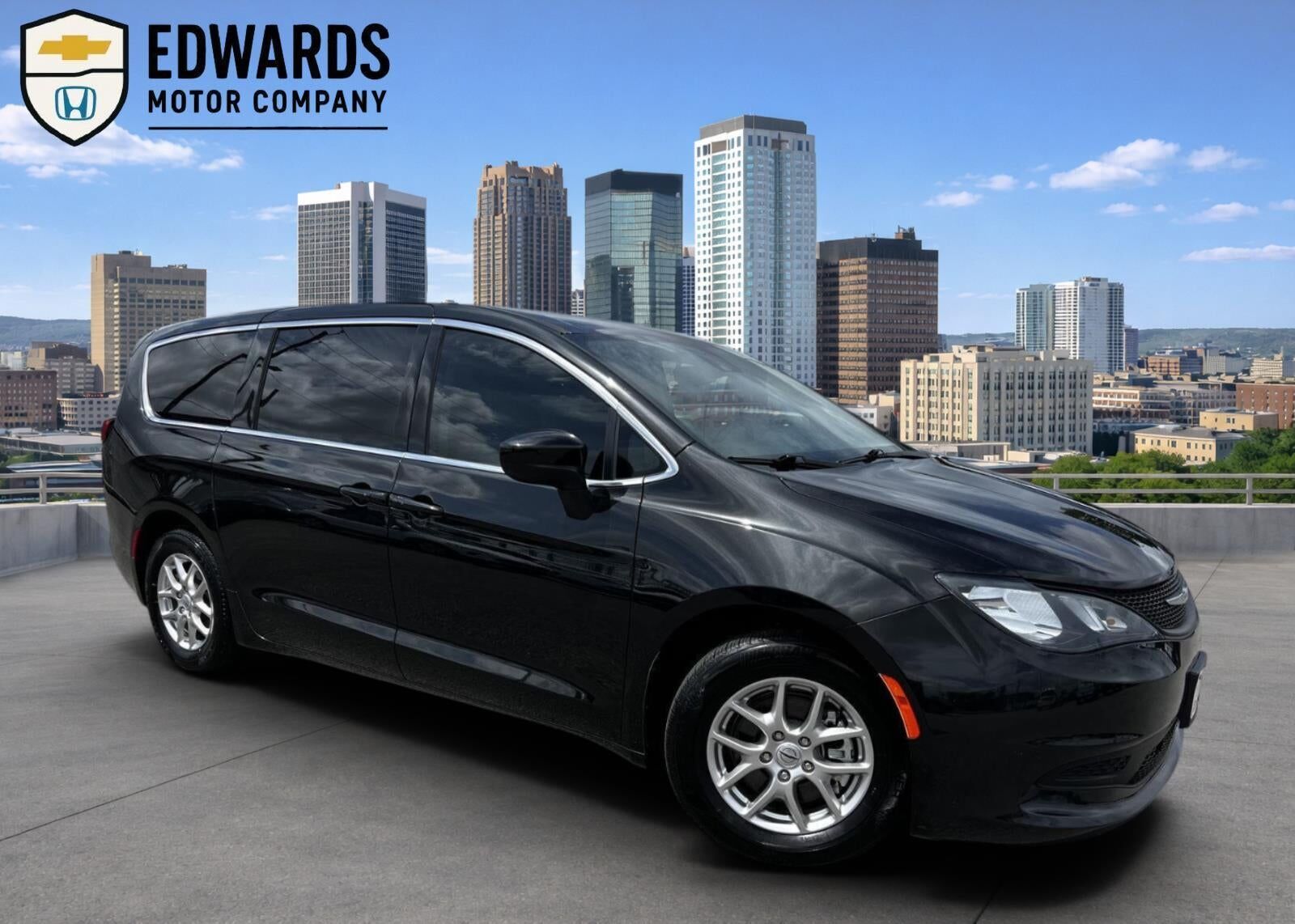 2023 CHRYSLER Voyager