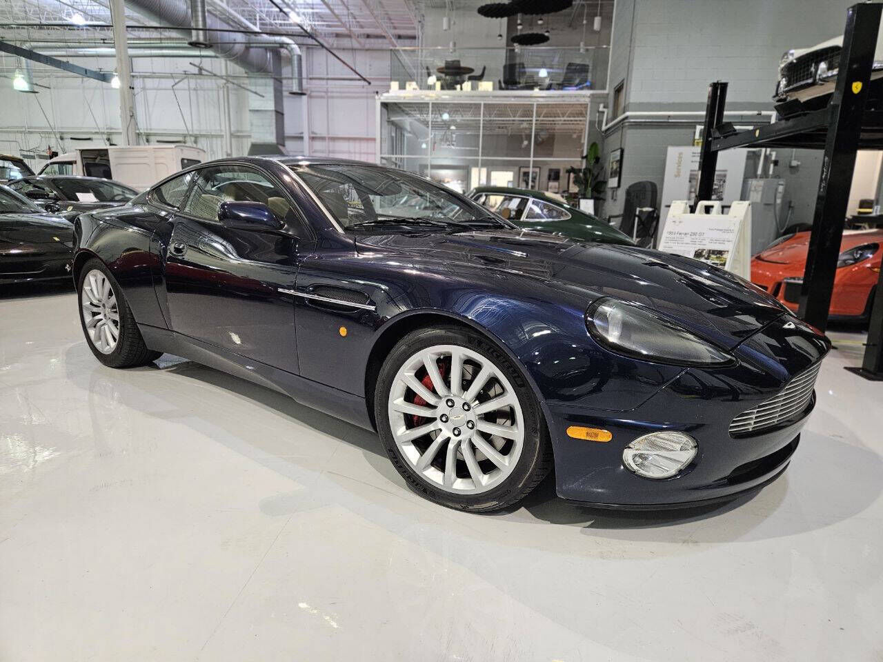 2004 ASTON MARTIN Vanquish