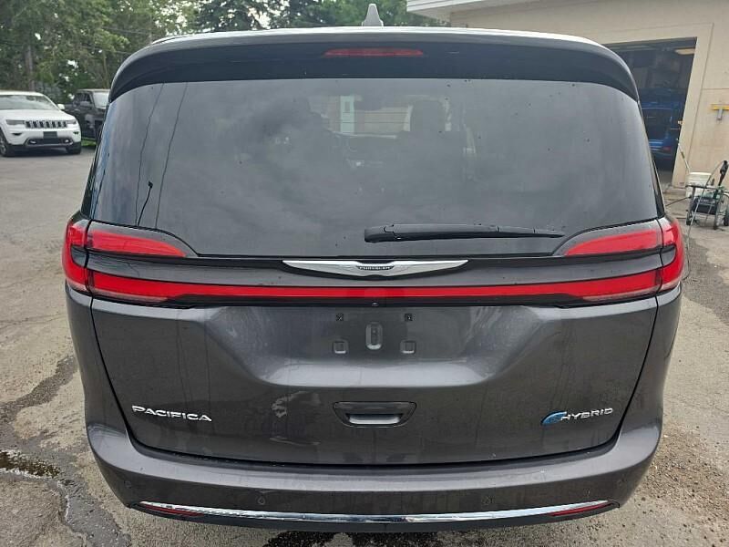 2022 CHRYSLER Pacifica