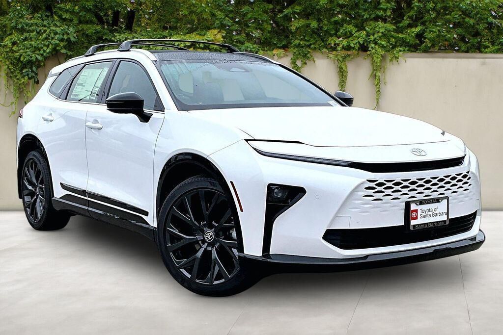 2026 TOYOTA Crown Signia
