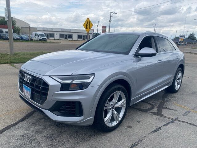 2022 Audi Q8