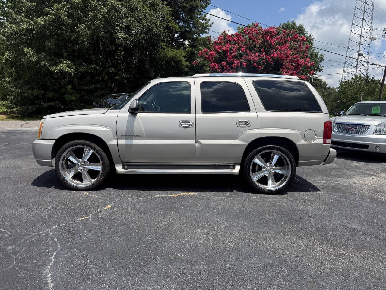 2004 CADILLAC Escalade