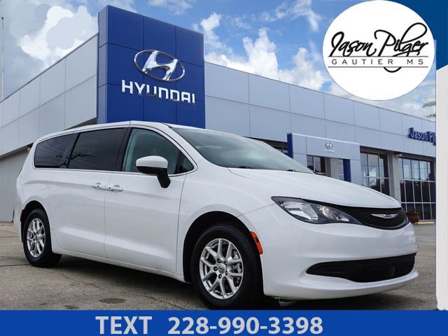 2023 CHRYSLER Voyager