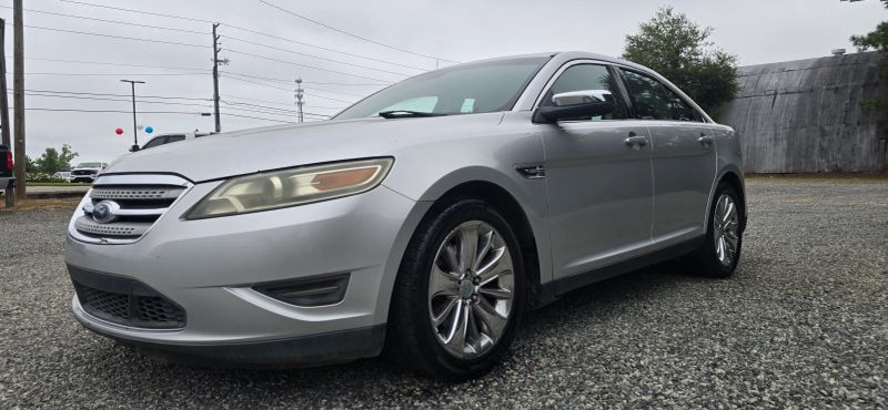 2010 FORD Taurus