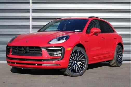 2026 PORSCHE Macan