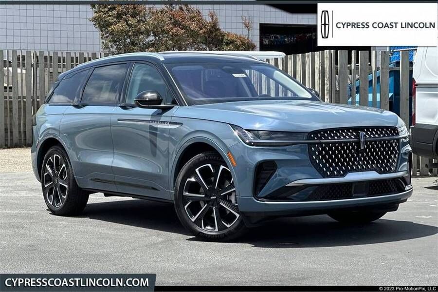 2025 LINCOLN Nautilus