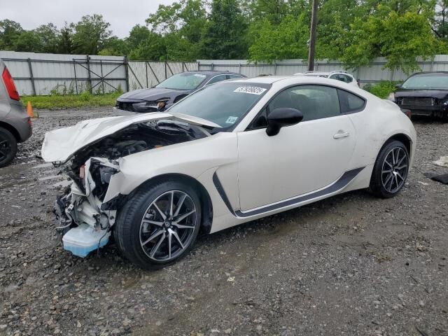 2023 TOYOTA GR86