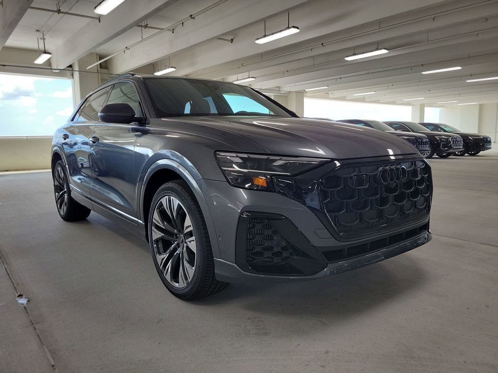 2025 Audi Q8