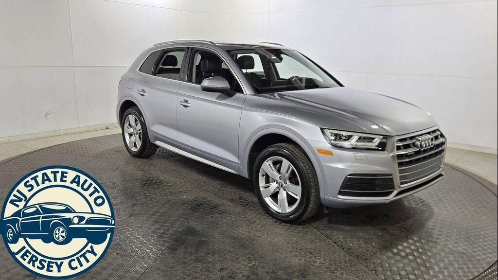 2018 AUDI Q5