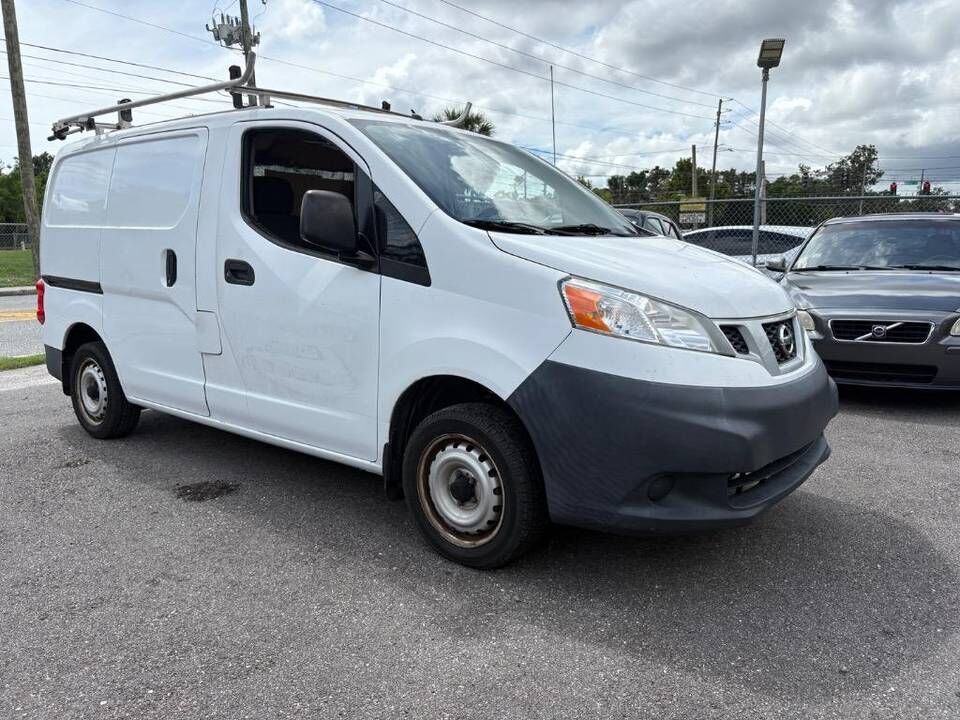 2015 NISSAN NV200