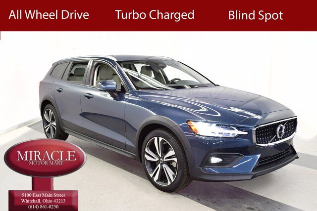 2025 VOLVO V60CC