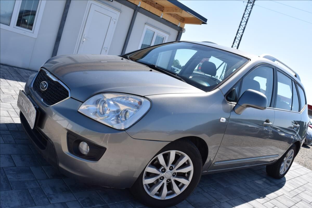 2012 KIA Rondo