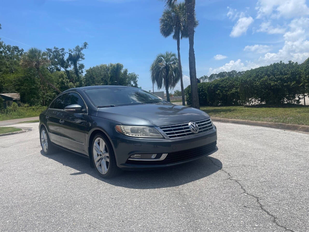 2013 VOLKSWAGEN Passat