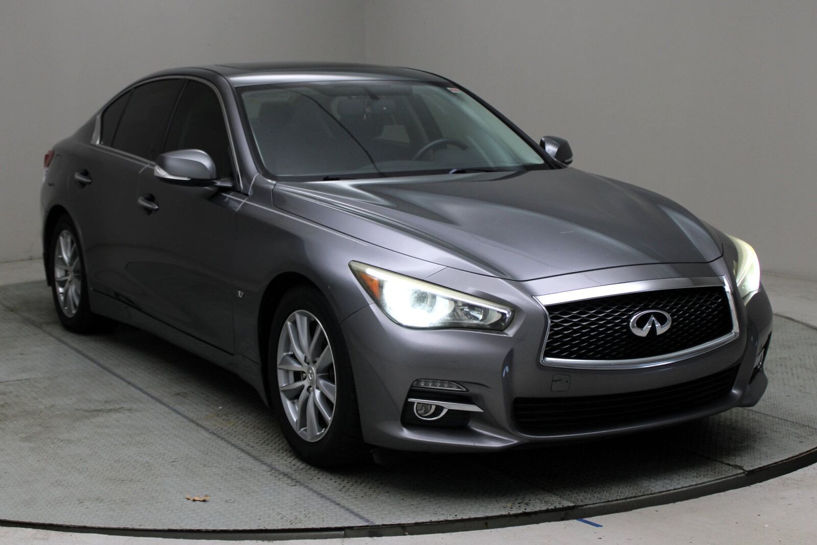 2014 INFINITI Q50