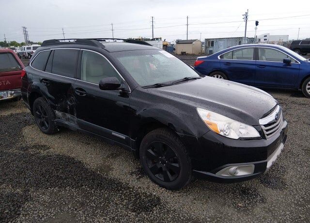 2011 SUBARU Outback