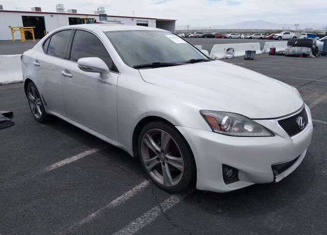 2011 LEXUS IS