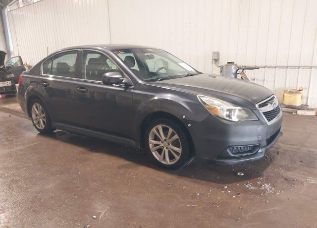 2013 SUBARU Legacy