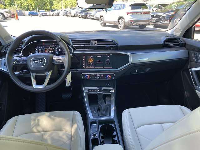 2025 Audi Q3