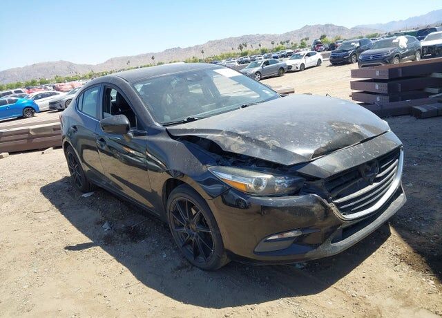 2018 MAZDA Mazda3