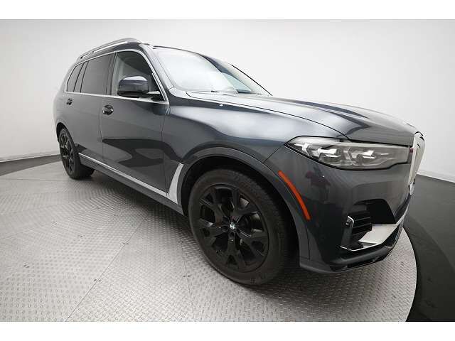 2022 BMW X7