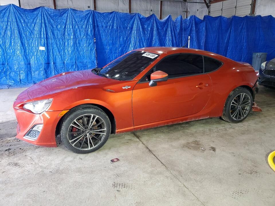 2013 TOYOTA Scion