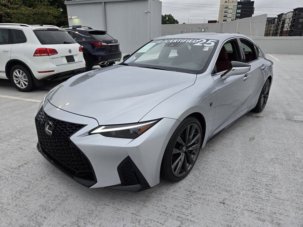 2025 LEXUS IS
