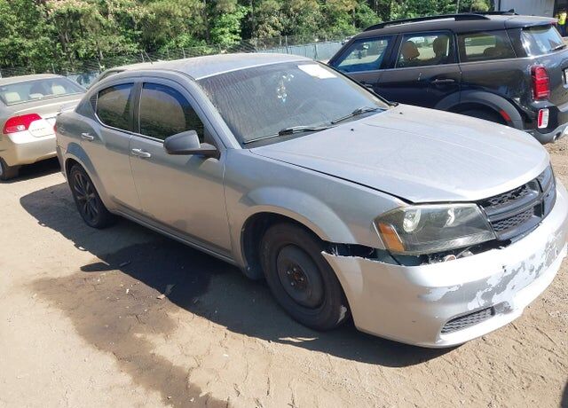 2013 DODGE Avenger