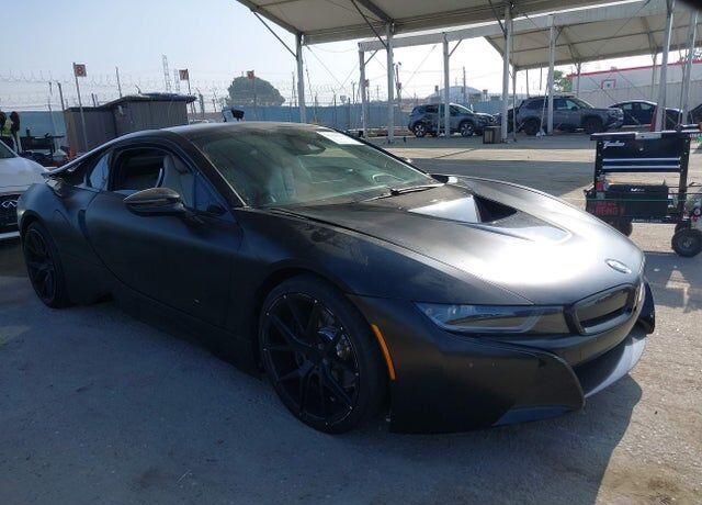 2014 BMW i8
