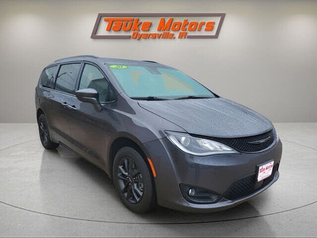 2020 CHRYSLER Pacifica