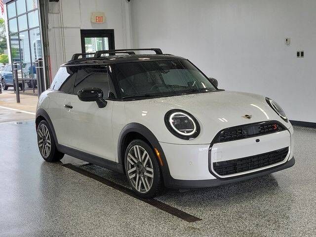 2025 MINI Hardtop