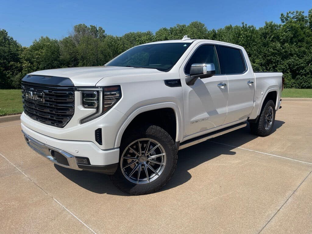 2024 GMC Sierra