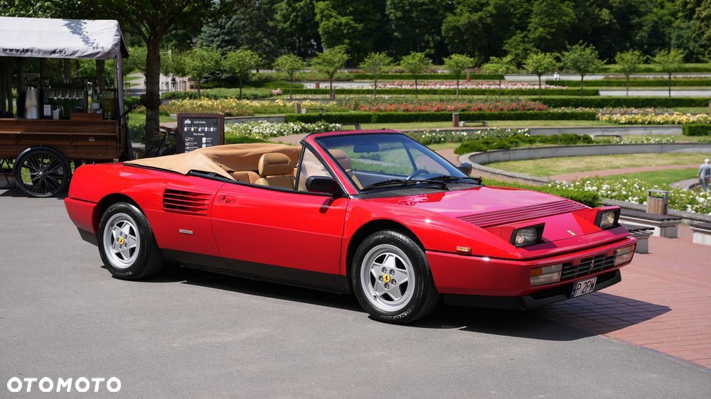 Ferrari Mondial T