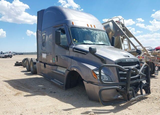 2022 FREIGHTLINER Cascadia