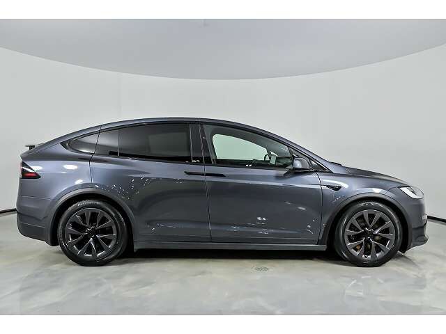 2023 TESLA Model X