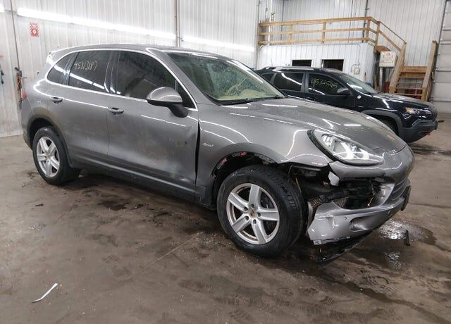 2013 PORSCHE Cayenne