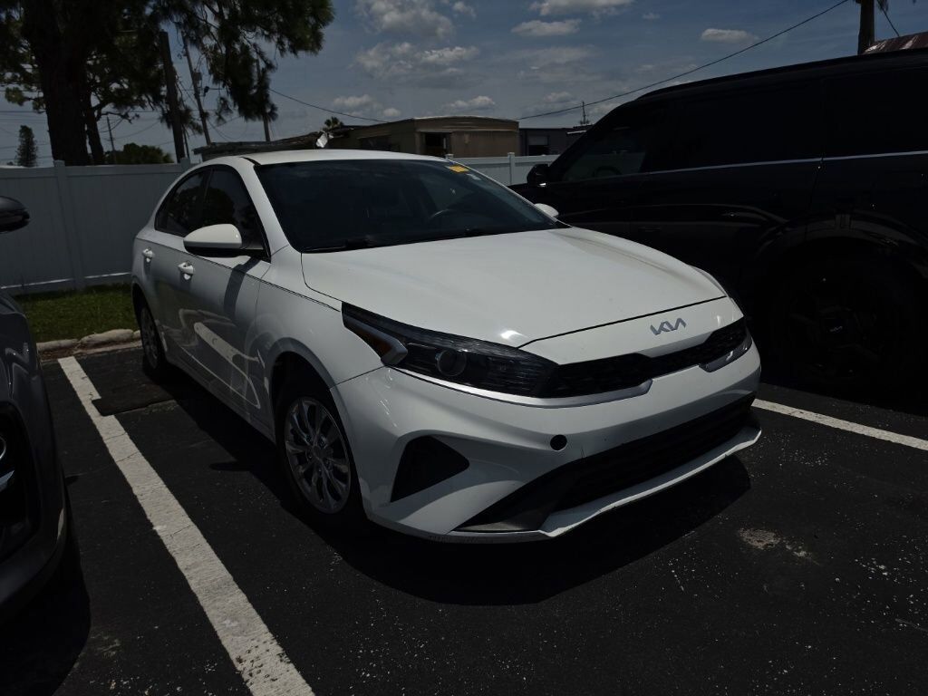 2023 KIA Forte