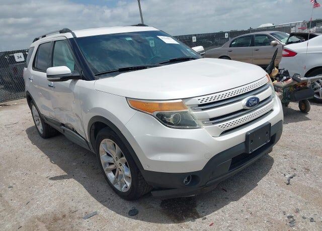2014 FORD Explorer