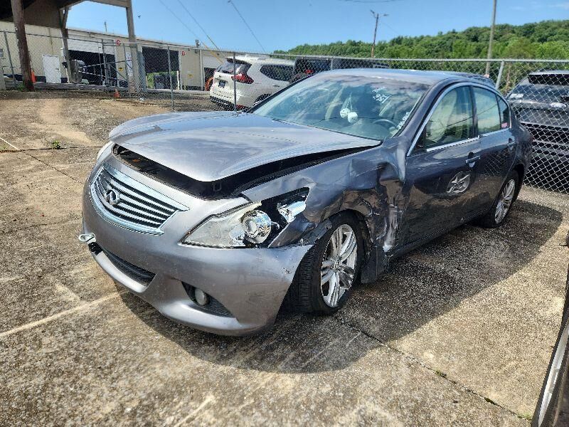Infiniti G25
