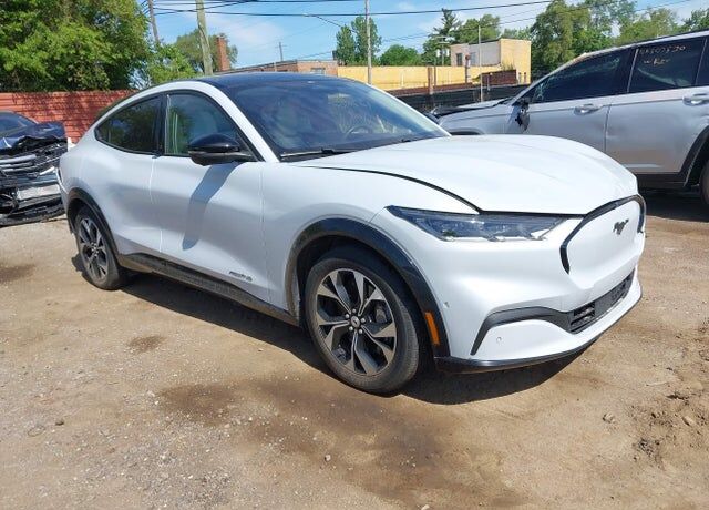 2021 FORD Mach-E