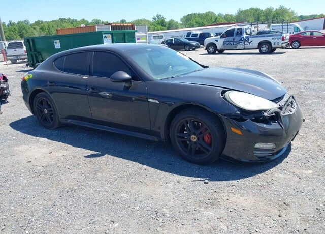 2010 PORSCHE Panamera