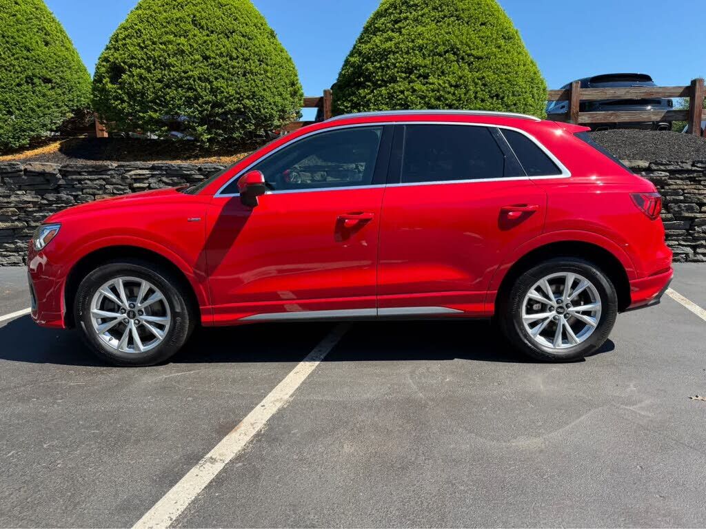 2022 Audi Q3