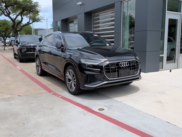 2021 Audi Q8