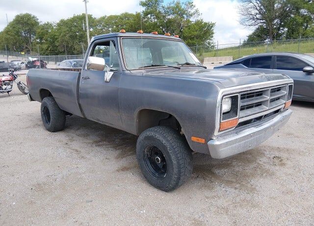 1984 DODGE W-Series