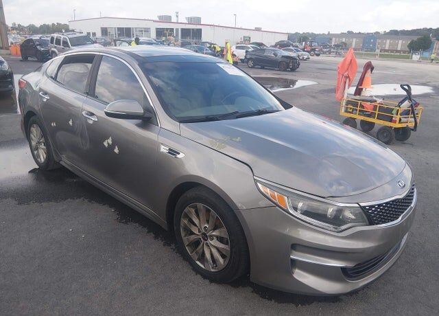 2016 KIA Optima