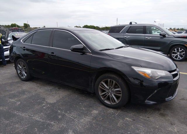 2017 TOYOTA Camry