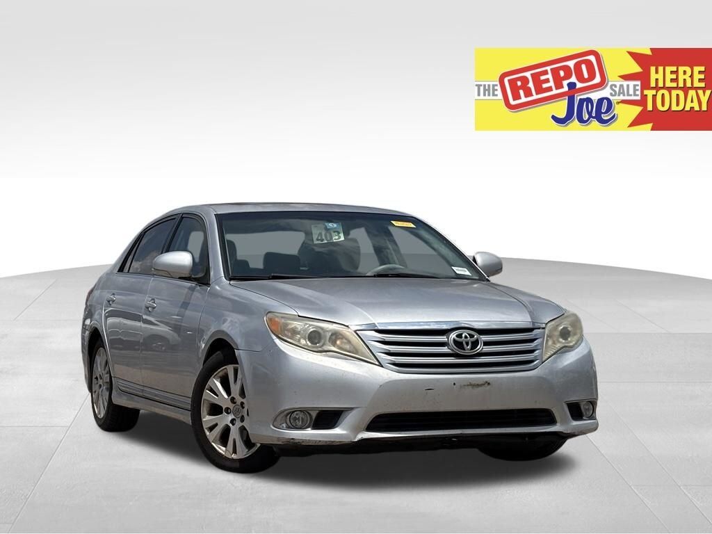 2011 TOYOTA Avalon