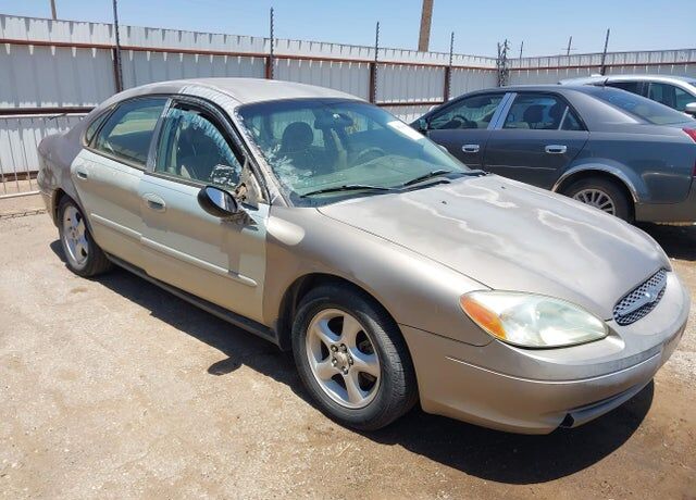 2002 FORD Taurus